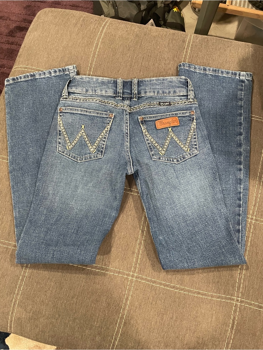 Wrangler women’s jeans - Picture 2 of 5